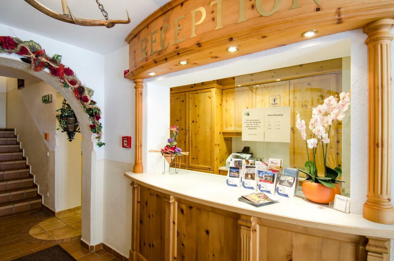 Hotel Garni Siegele - Inklusive Silvretta-Card Premium Ischgl Eksteriør billede